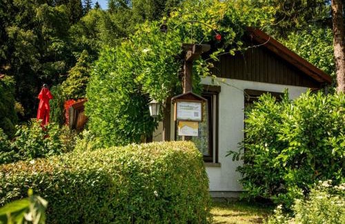Manebach Apartment | Cozy Holiday Home Kahl Near City Center, Pet-Friendly Escape