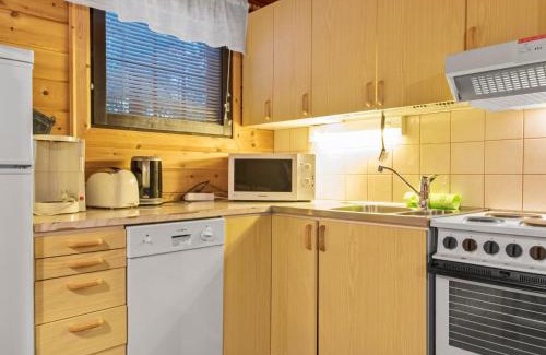 Yllas House | Child-Friendly Retreat at Holiday Home Kaltiotievantie 2