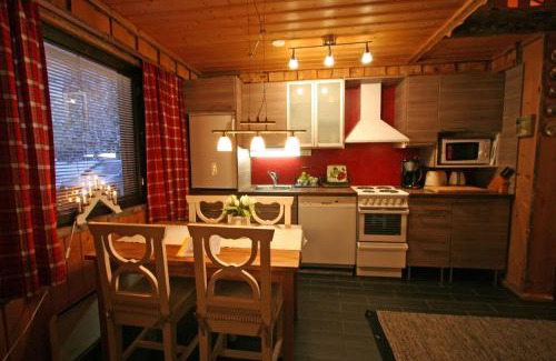 Luosto Apartment | Relaxing Holiday Home Kantapää A3 with Ocean Views