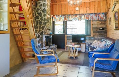 Luosto House | Pet-Friendly Holiday Home Kantapää d2 with Hot Tub