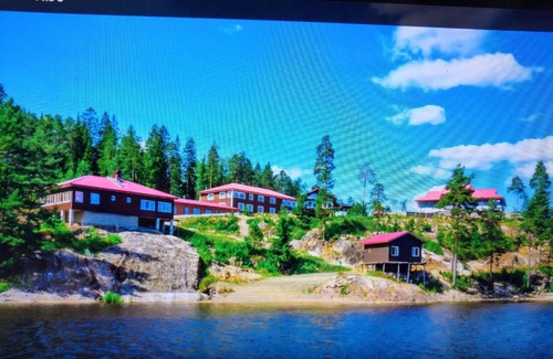 Lakhdenpohya House | Coastal Retreat at Holiday Home Kareliya - Rated 9/10