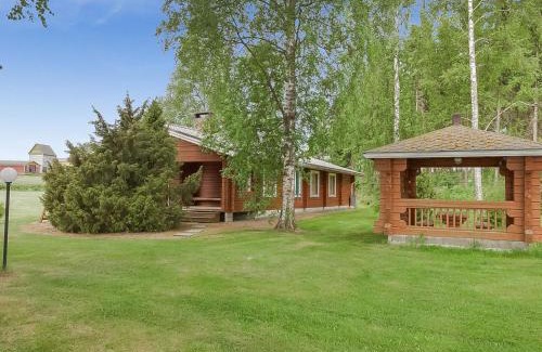 Ikaalinen House | Kid-Friendly Getaway at Holiday Home Katajainen with Hot Tub