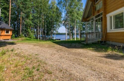 Juva House | Experience Holiday Home Katariina: 10/10 Rating & Hot Tub