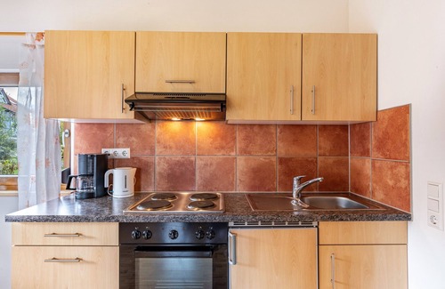 Bad Urach House | Cozy Holiday Home "Katrin" with Private Terrace & Wi-Fi