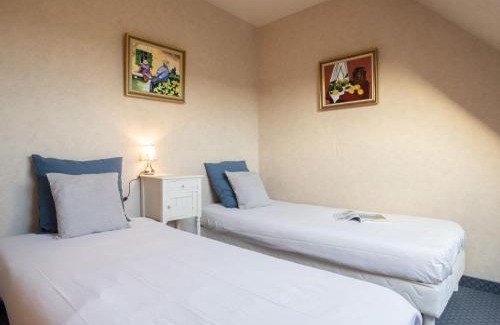 La Trinite-sur-Mer House | Pet and Child Friendly Getaway at Holiday Home Kerdual