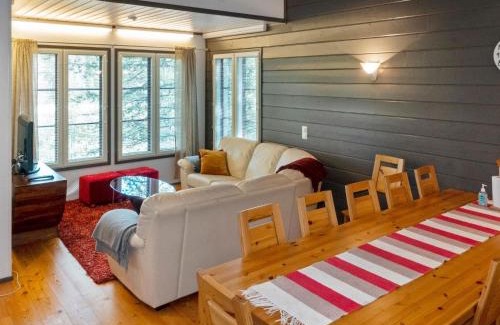 Salla House | Pet-Friendly Holiday Home Kelkka 1 for Memorable Stays
