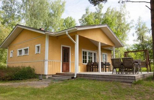 Ikaalinen House | Inviting Holiday Home Keltalilja with Fireplace & Kid-Friendly Fun