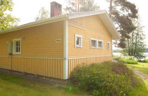 Ikaalinen House | Inviting Holiday Home Keltalilja with Fireplace & Kid-Friendly Fun