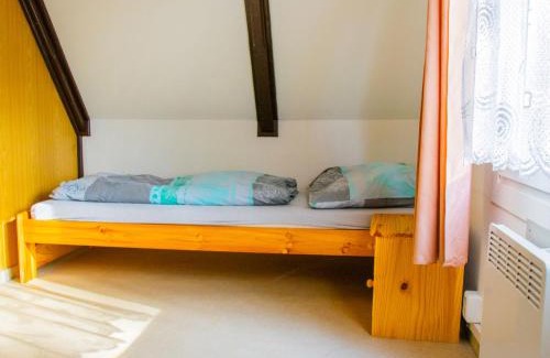 Hradec Kralove House | Pet-Friendly Holiday Home Kemp Stříbrný rybník with Ocean View