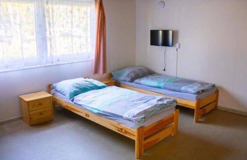 Hradec Kralove House | Inviting Holiday Home Kemp Stříbrný rybník-1 with Ocean View