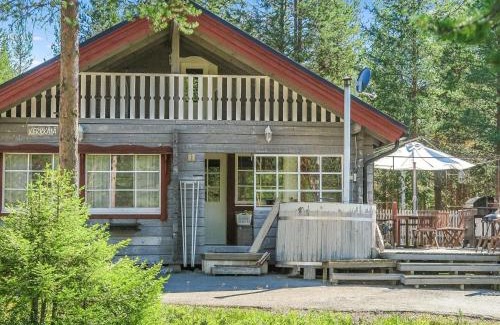 Lampivaara House | Cozy Holiday Home Kerkkälä with Hot Tub & Pet Friendly