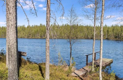 Kuusamo House | Pet-Friendly Holiday Home Kiehtäjän virta with Hot Tub