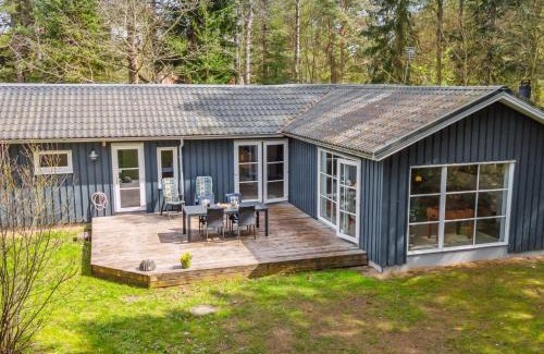 Øksenmølle House | Pet-Friendly Holiday Home Kierstine - 7km from the Sea