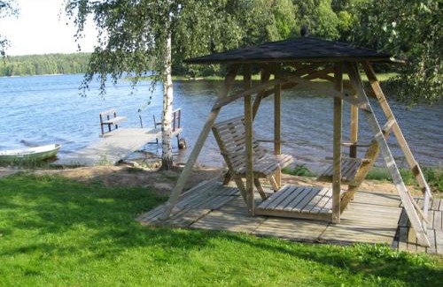 Ikaalinen House | Cozy Holiday Home Koivuranta with Fireplace for Families