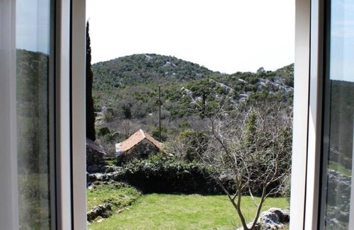 Stravca House | Discover the Comfort of Holiday Home Konavle with Kitchen