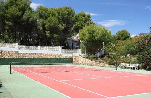 Moravit House | Pet-Friendly Holiday Home Krumel: Perfect for Families