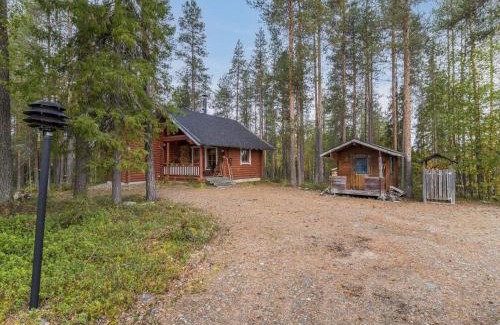 Lampivaara House | Exceptional Holiday Home Kuukkelin tupa 1 - Pet Friendly Stay