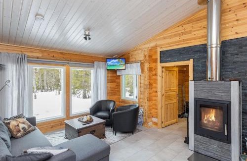 Posio House | Cozy Holiday Home Kuukkelin kehto for Family Getaways