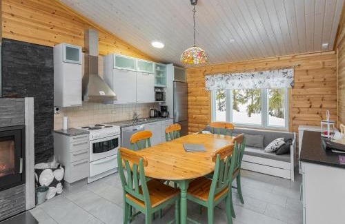 Posio House | Cozy Holiday Home Kuukkelin kehto for Family Getaways