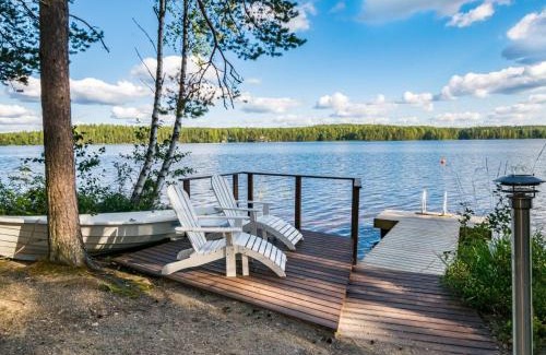 Mantyharju House | Stylish Holiday Home Kuvalanranta with Hot Tub & Family Fun