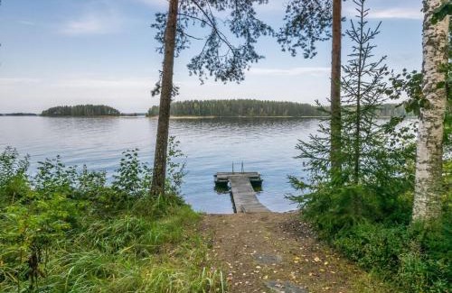 Lotjola House | Cozy Holiday Home Länsiranta with Hot Tub & Pet Amenities