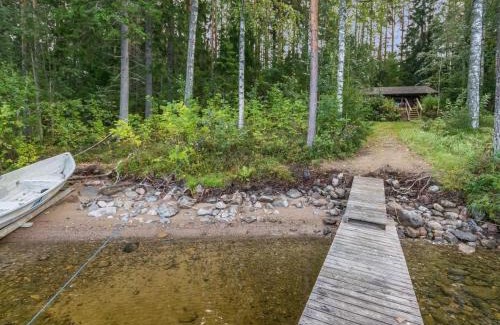Lotjola House | Cozy Holiday Home Länsiranta with Hot Tub & Pet Amenities