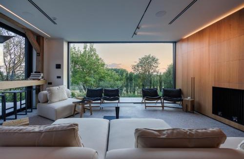 Sint-Laureins-Berchem Villa | Relax at Holiday Home L'O Reine with Wellness and Spa