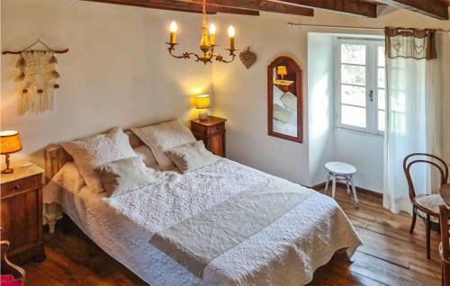 Peyremale House | Cozy 3 Bedroom Home in Peyremale - Pet and Child Friendly