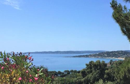 Plage de la Garonnette House | Holiday Home La Bergerie by Interhome