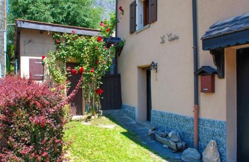 Olivone House | Pet-Friendly Holiday Home La Casina for Family Getaways