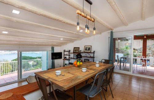 Port de la Selva House | Inviting Holiday Home La Mora II with Pool & Family Amenities