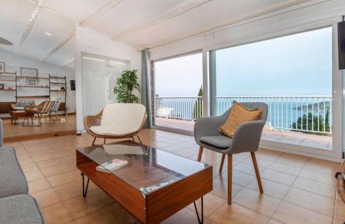 Port de la Selva House | Inviting Holiday Home La Mora II with Pool & Family Amenities