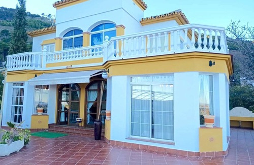Casarabonela House | Idyllic Holiday Home La Huerta de Bonela with Pool & Views
