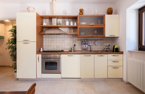Cisternino House | Exceptional Holiday Home 'La Lamia 21' with Private Garden