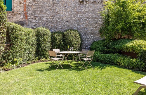 Gargnano House | Cozy Holiday Home 'La Magrè' with Ocean Views & Spa
