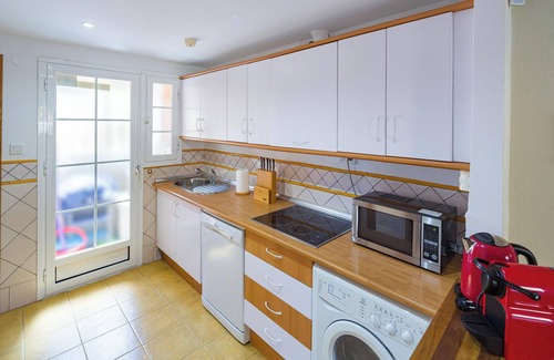 Marbella House | Relaxing Holiday Home La Reserva de Alvarito with Pool & Garden