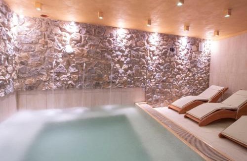 Lucignano House | Relaxing Holiday Home La Smarrita with Private Pool
