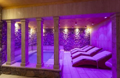 Lucignano House | Relaxing Holiday Home La Smarrita with Private Pool