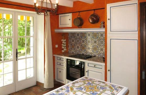 Lepinas House | Inviting Holiday Home La Terrade - CUI100 with Pool & Pets