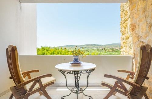 Los Gallardos House | Pet-Friendly Holiday Home Finca La Veleta with Pool