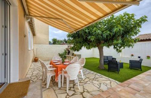 Sauvian House | Discover Holiday Home La Voie Romaine: Family-Friendly Retreat