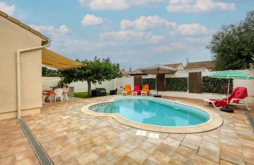 Sauvian House | Discover Holiday Home La Voie Romaine: Family-Friendly Retreat