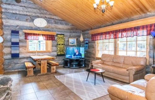 Saariselka House | Pet-Friendly Holiday Home Laanikelo for Family Getaways