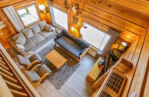 Kehys-Kainuu House | Cozy Holiday Home Laattaja Mökki - Pet Friendly Retreat