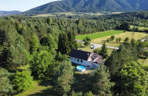 Rudanovac House | Relaxing Holiday Home Lana with Oceanfront Pool & Views