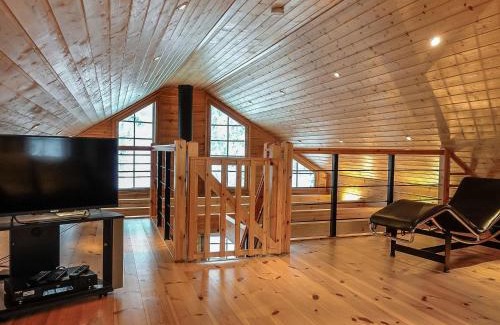 Rauhala House | Pet-Friendly Holiday Home Sarah: Dream Retreat in Lapland