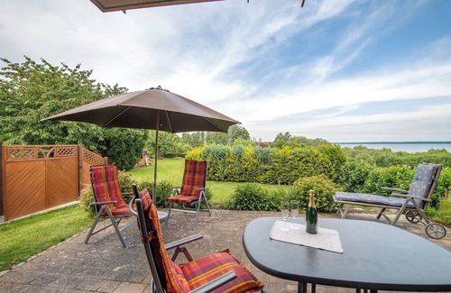 Rampe House | Elegant Holiday Home with Private Terrace and Lake View