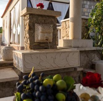 Mihanici House | Idyllic Stay at Lazuština Paradise with Pool & Hot Tub