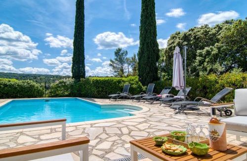 Carces House | Delightful Holiday Home Le Clos des Oliviers with Pool