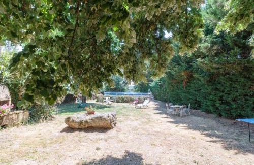 Bourg-Archambault House | Budget-Friendly Retreat: Holiday Home Le Jardin de Timothee